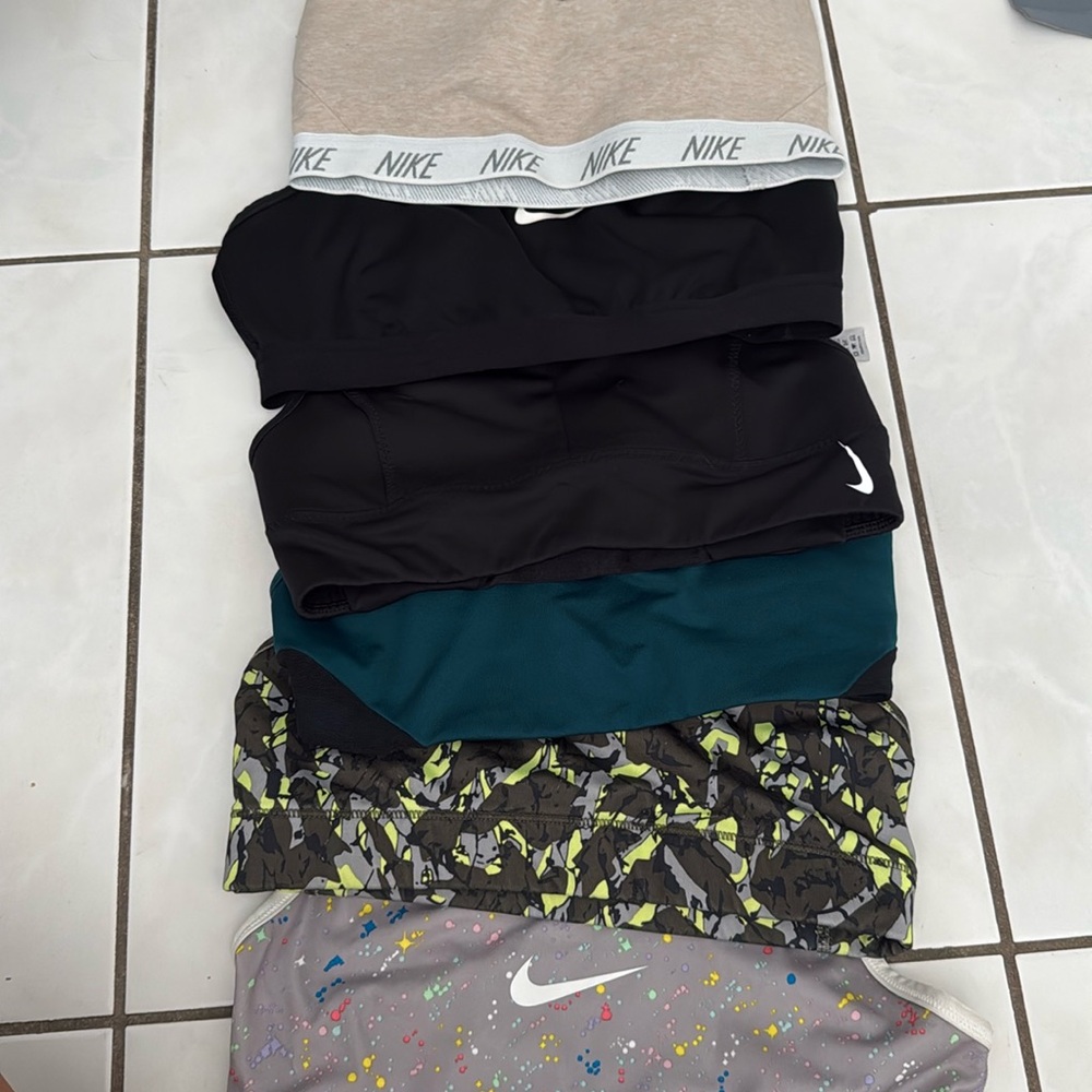 Nike tops boundle